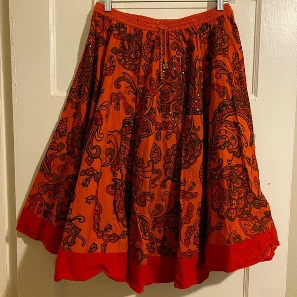 Forever21 Jingle Bell Paisley Pattern Full A line Stiff Fabric Skirt